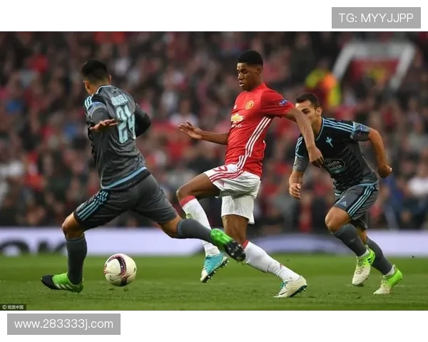 塞尔塔女主席公开承认是拉什福德球迷 并收藏签名球衣